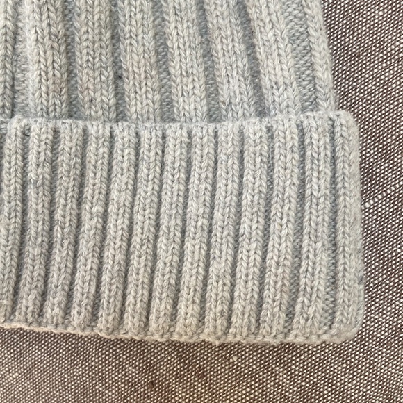 Cozy Cashmere Gray Knit Pom-Pom Beanie - Picture 3 of 4